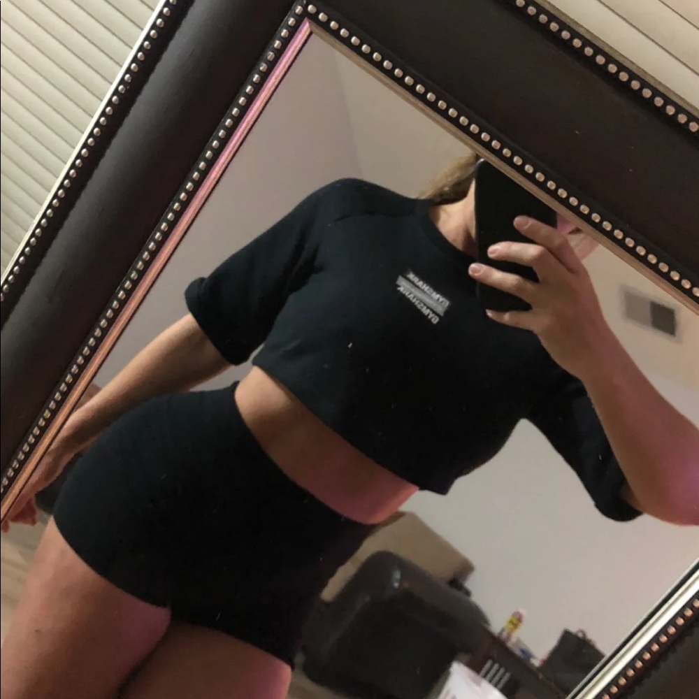 NWT Gymshark crop sweater